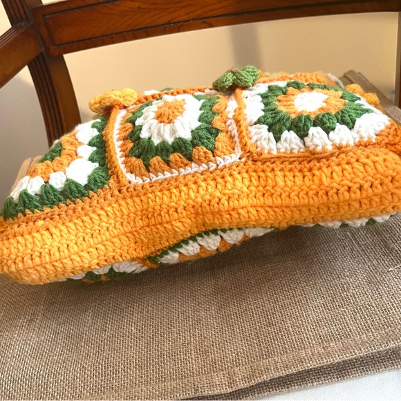 Chic Floral Crochet Tote Bag - Orange and Cream - Picture 7 of 10